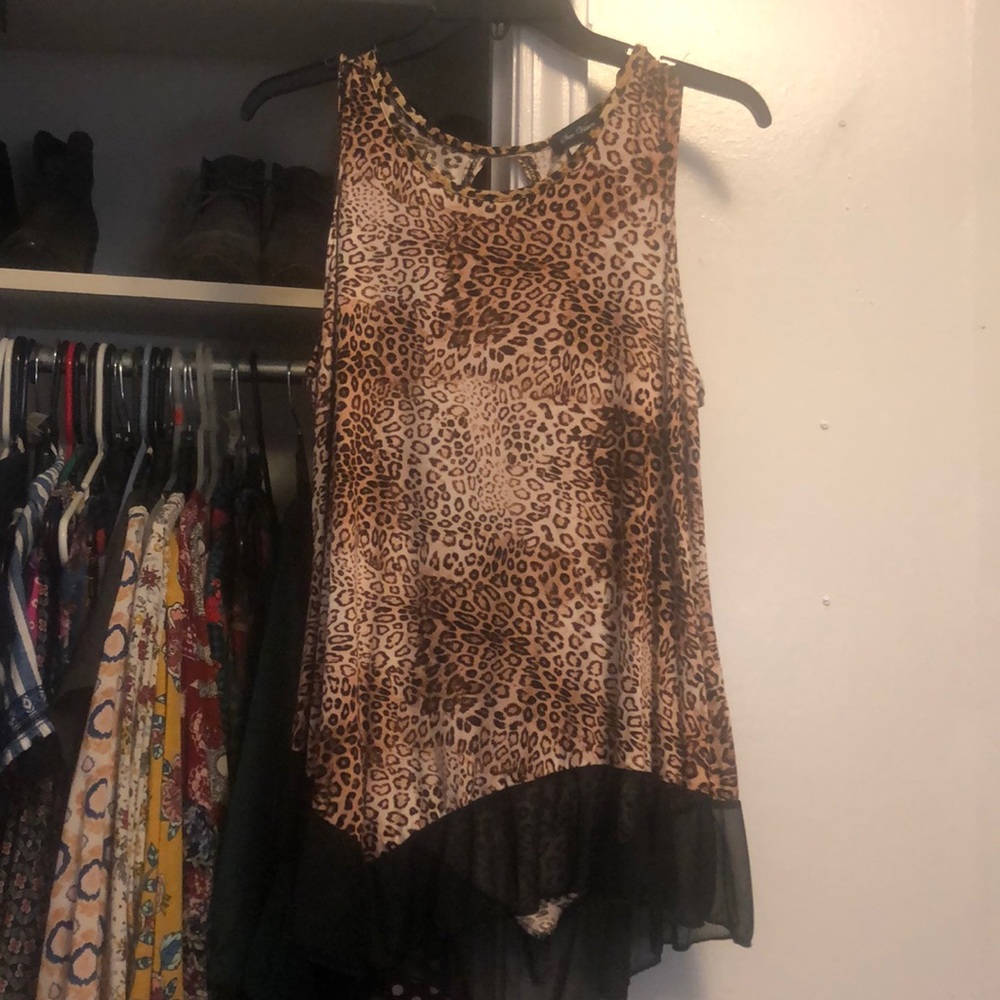 Women’s leopard tank